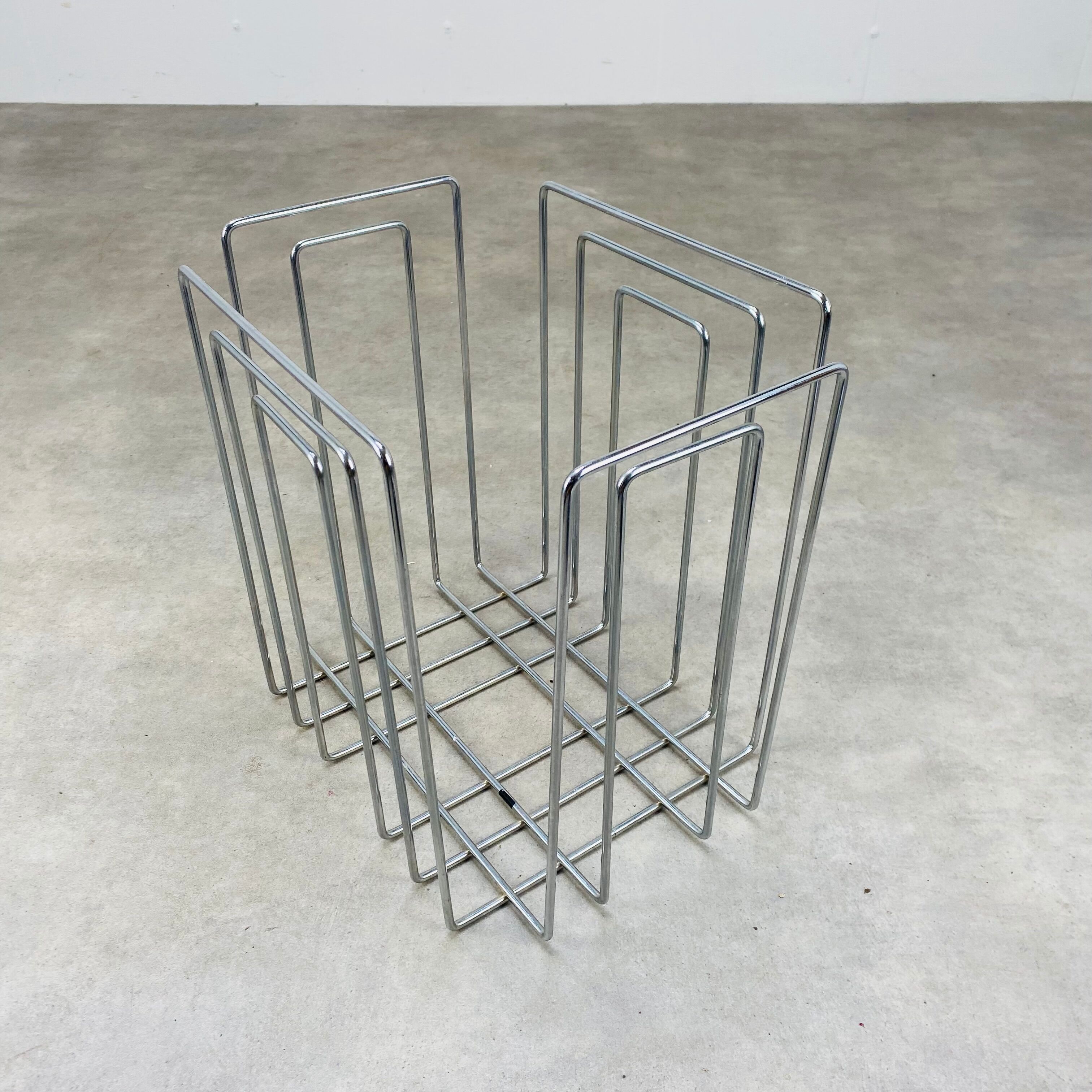 Willi Glaeser chromed metal magazine holder for TMP 80s