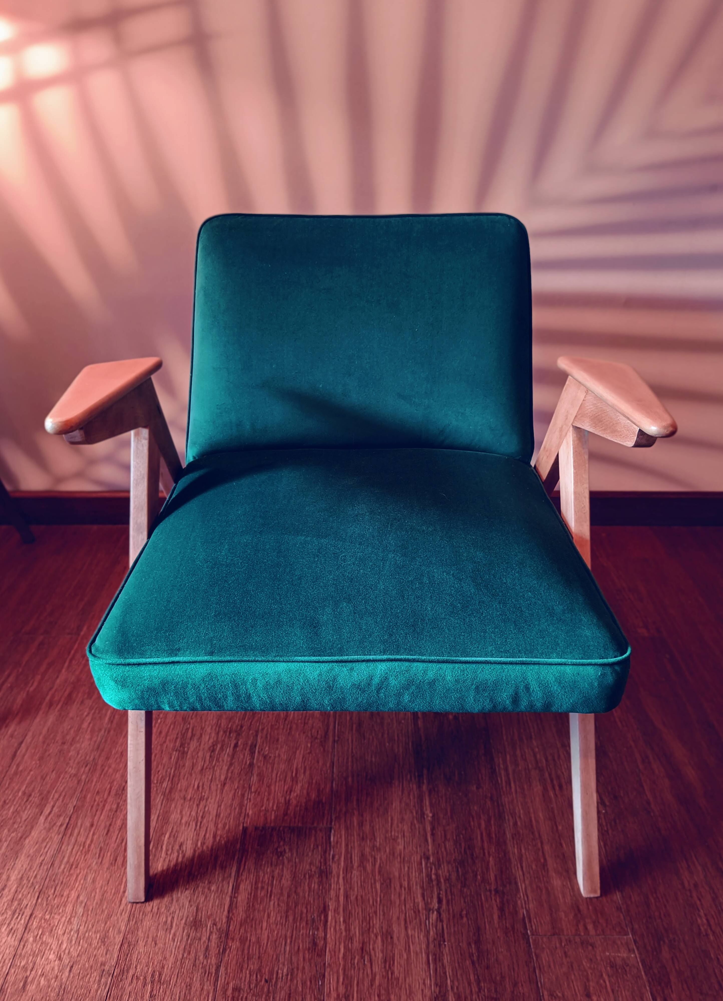 Bunny armchair, Jozef Chierowski, Petrol Green