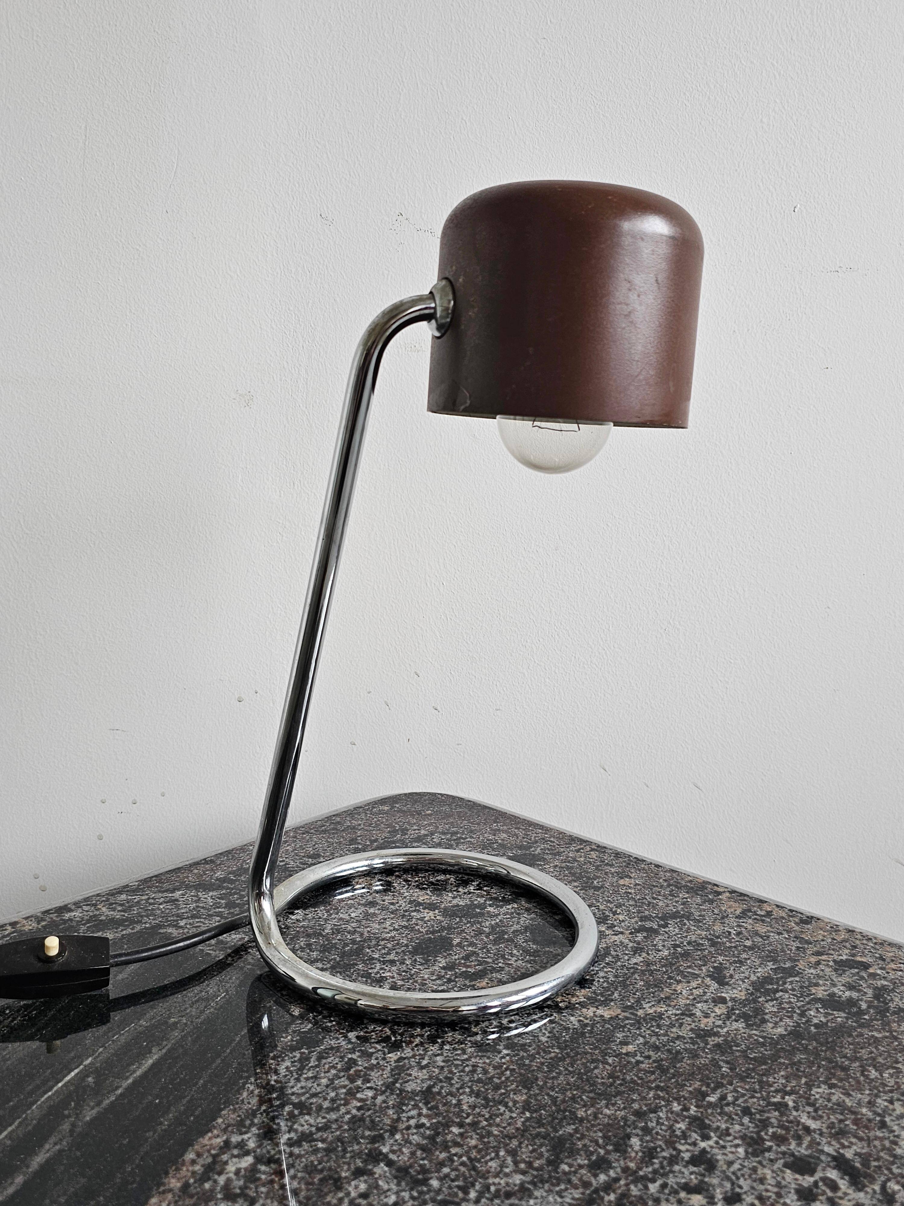Lampe de bureau Bauhaus avec support infini et abat-jour métallique, années 1970