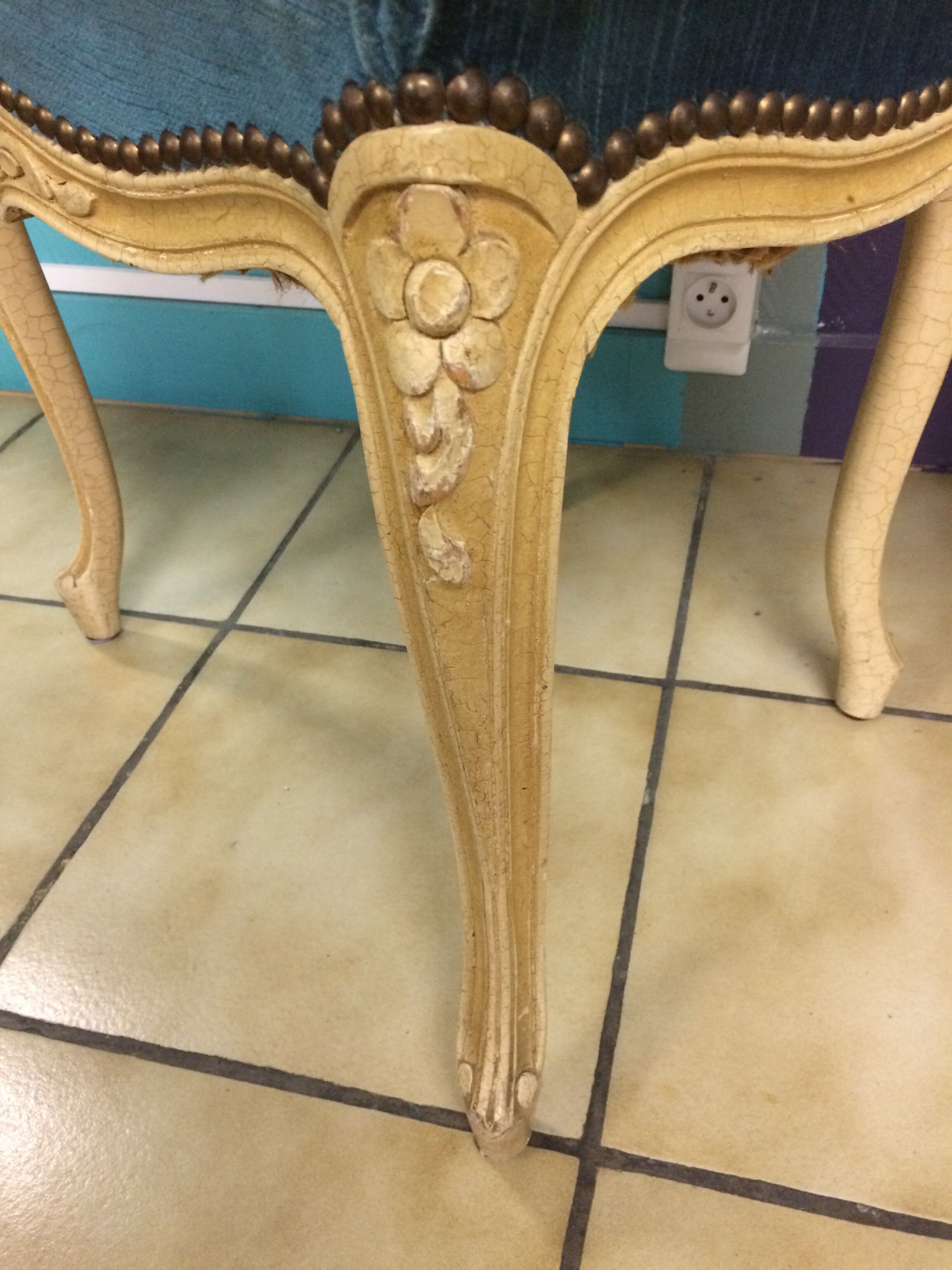 Lot of 2 chairs Louis XV in blue velvet