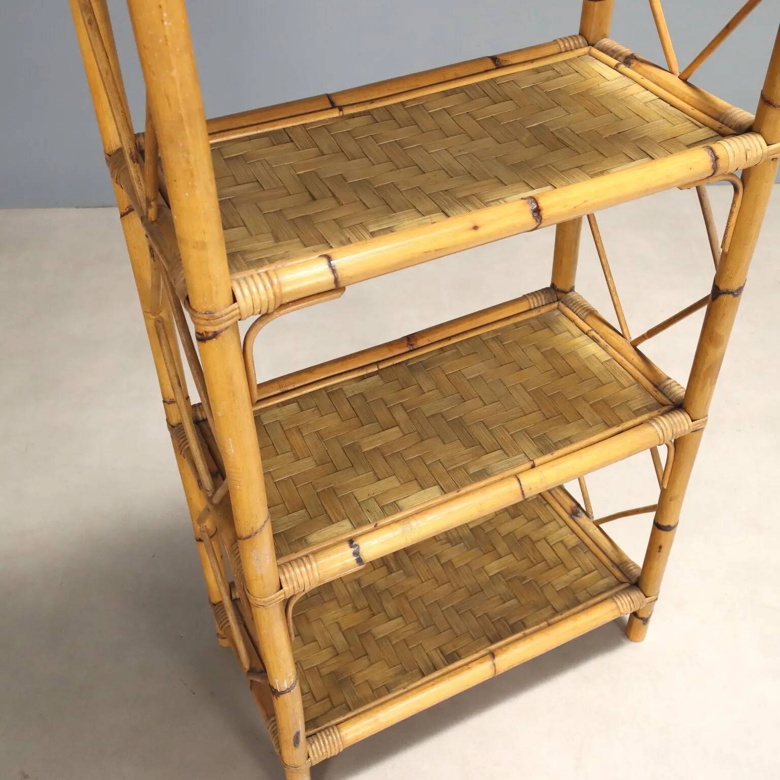 Vintage bamboo and wicker bookshelf, Italy, 1980s