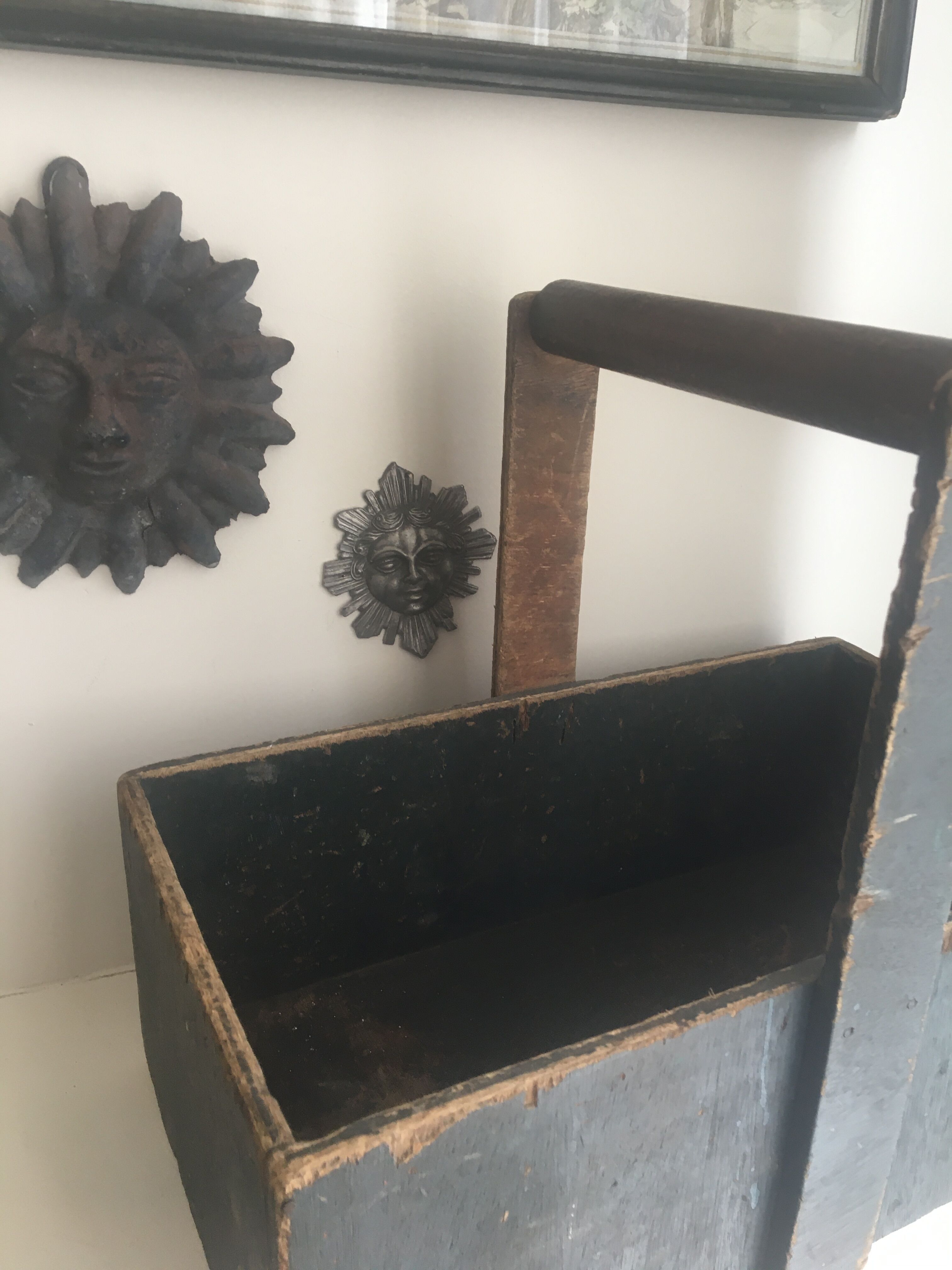 Portable case in painted wood