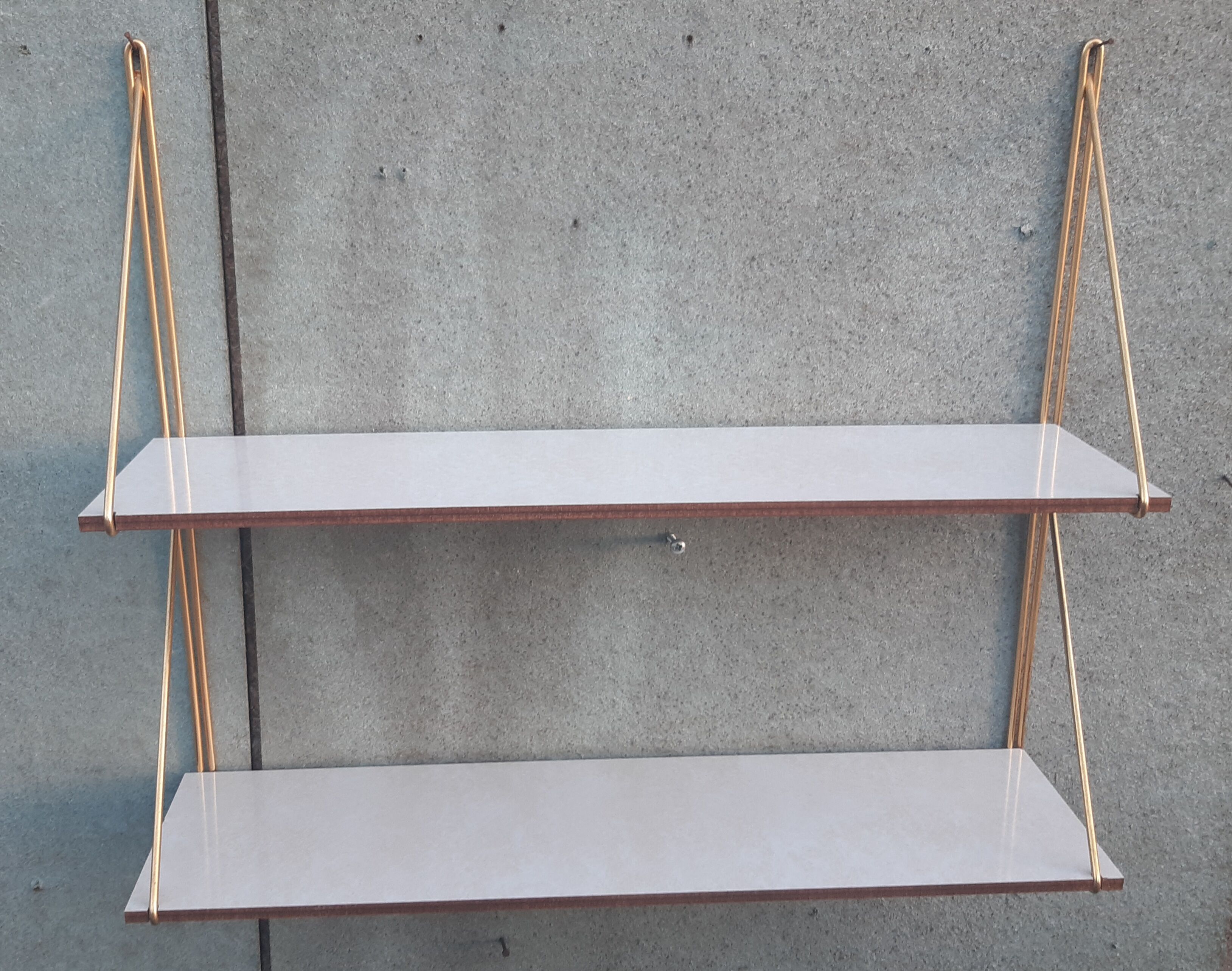Shelf string 1970