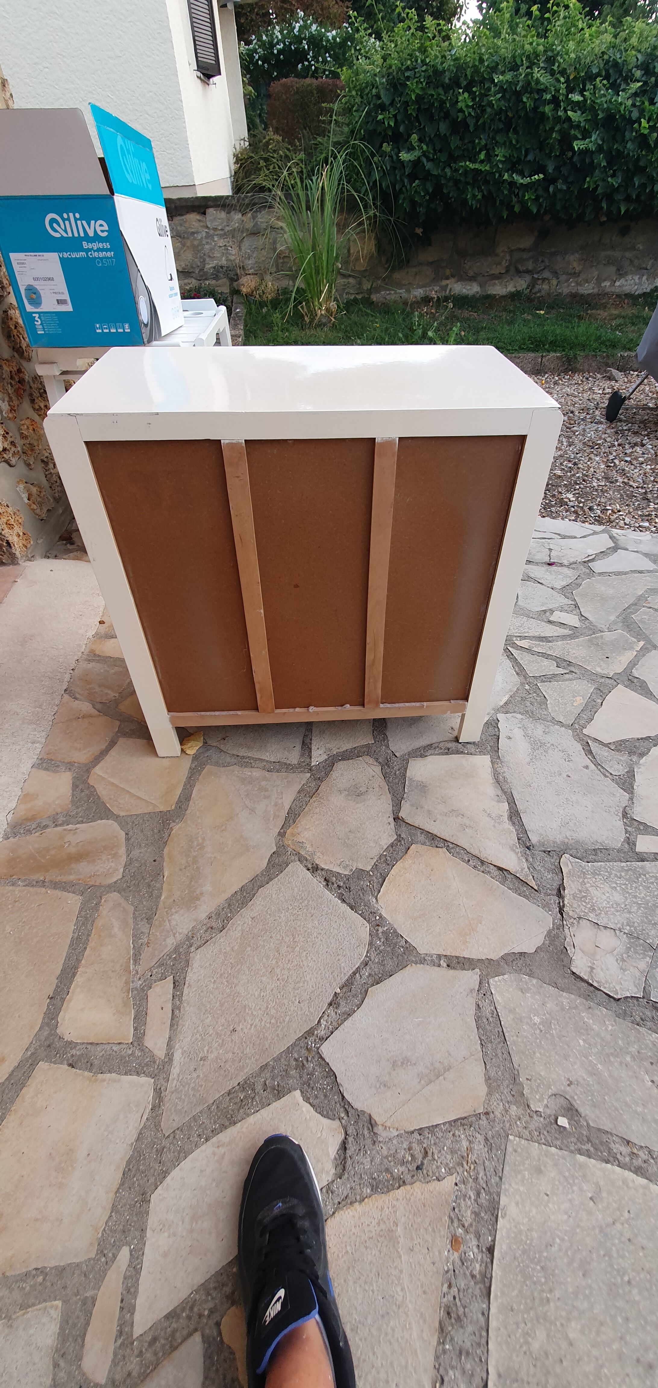 Scandinavian chest of drawers