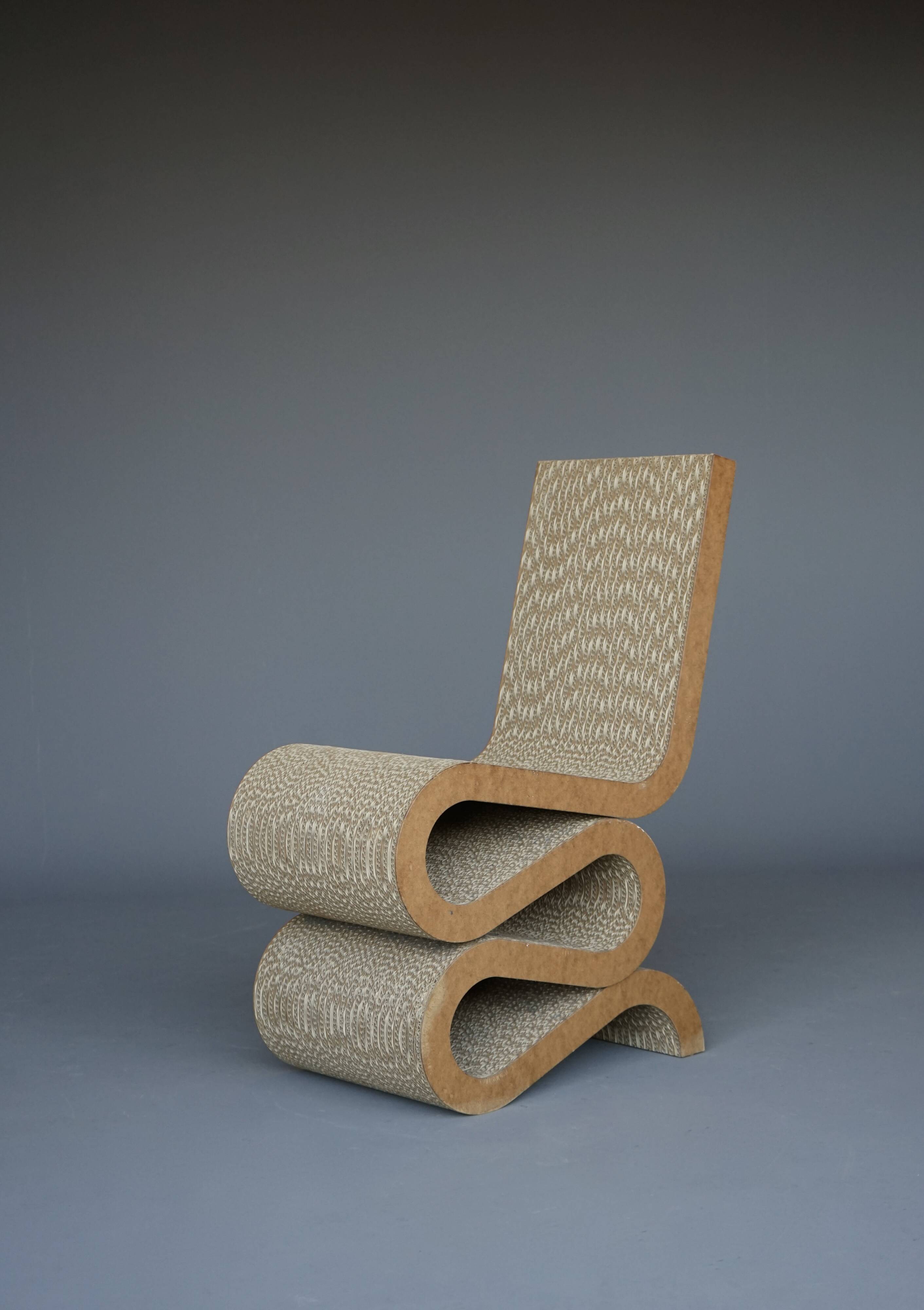 Chaise latérale 'Wiggle' Easy Edges par Frank Gehry, édition Vitra des années 1990.