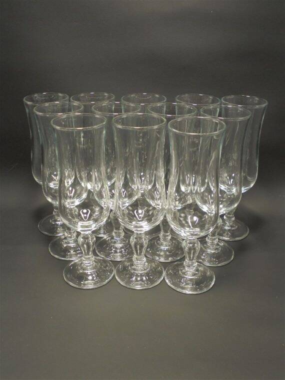 Set of 12 champagne flutes