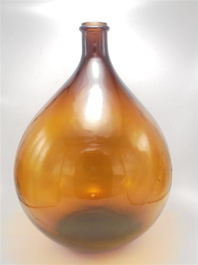 Demijohn amber