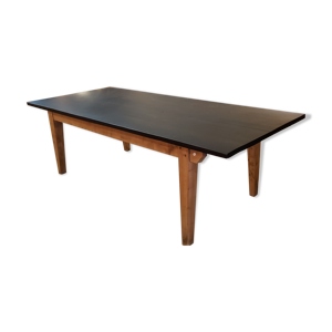 Table contemporaine rectangulaire