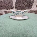 Earthenware sauceboat