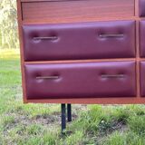Dressing table model "Ingrid" produced by Mondial literie.
