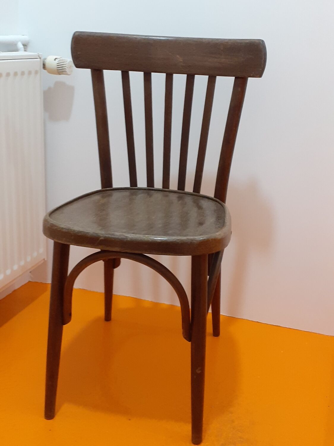 Bistro chair