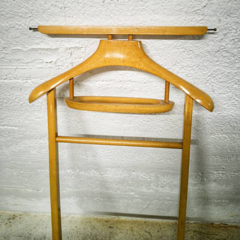 Vintage valet