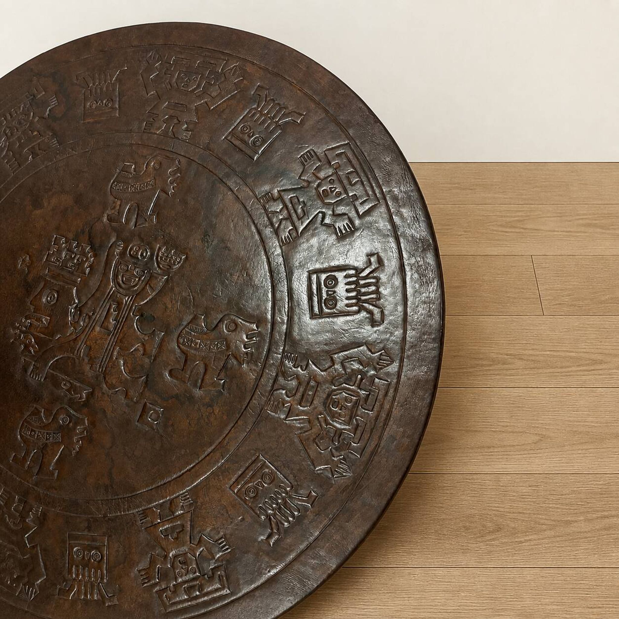 Table basse en cuir Angel Pazmino