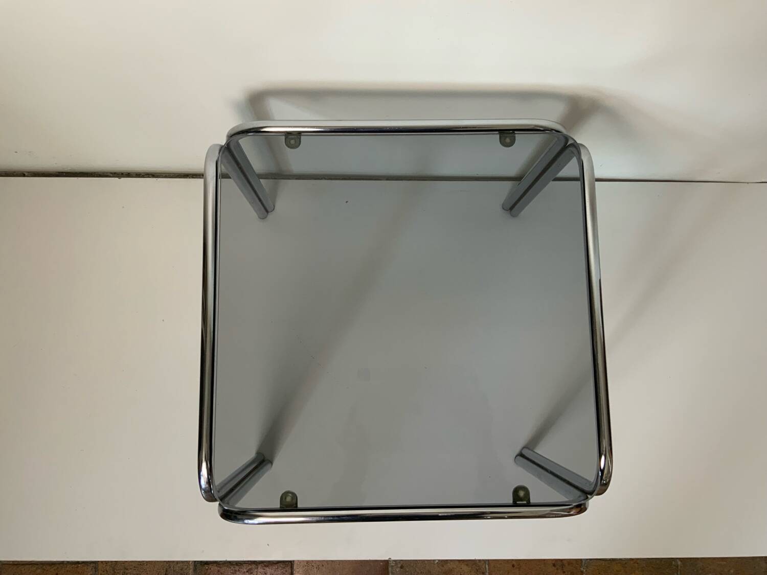 Design coffee table 70