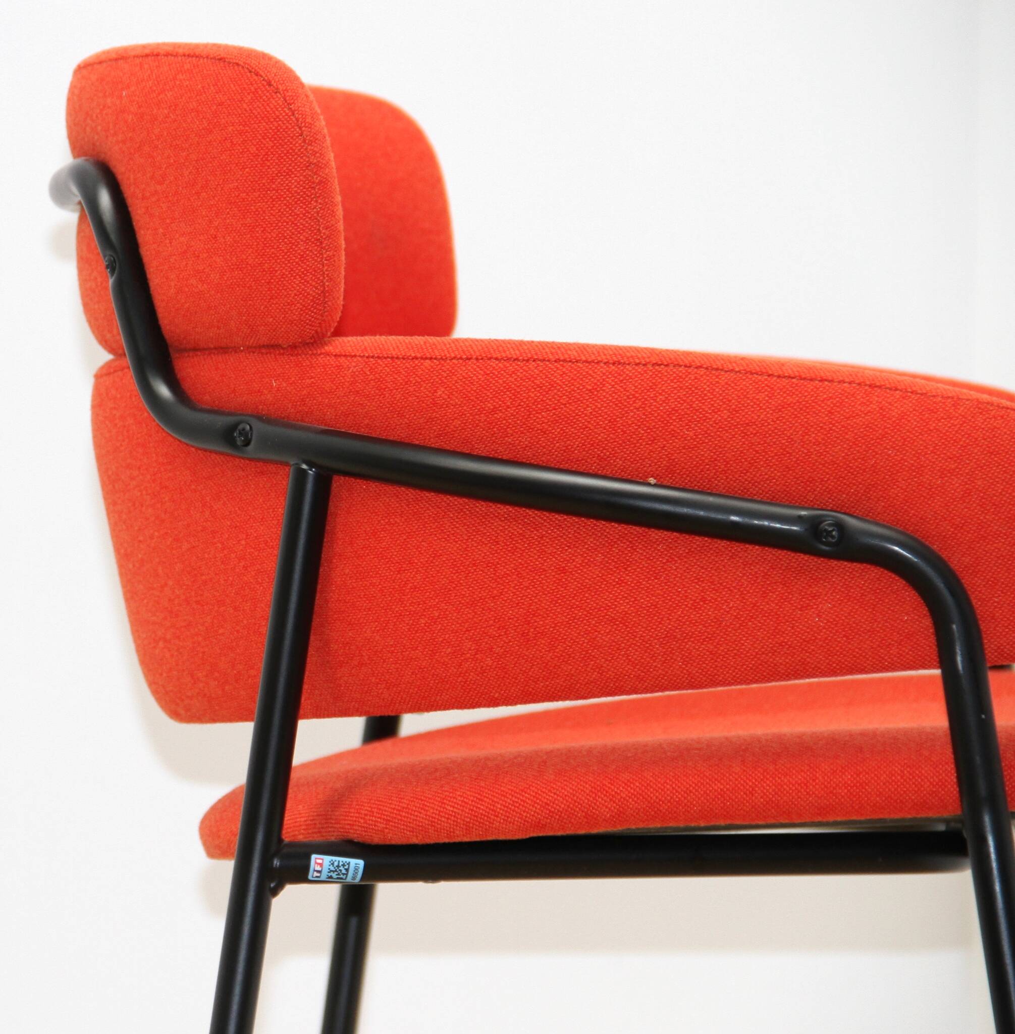 Rika high stool, Armet