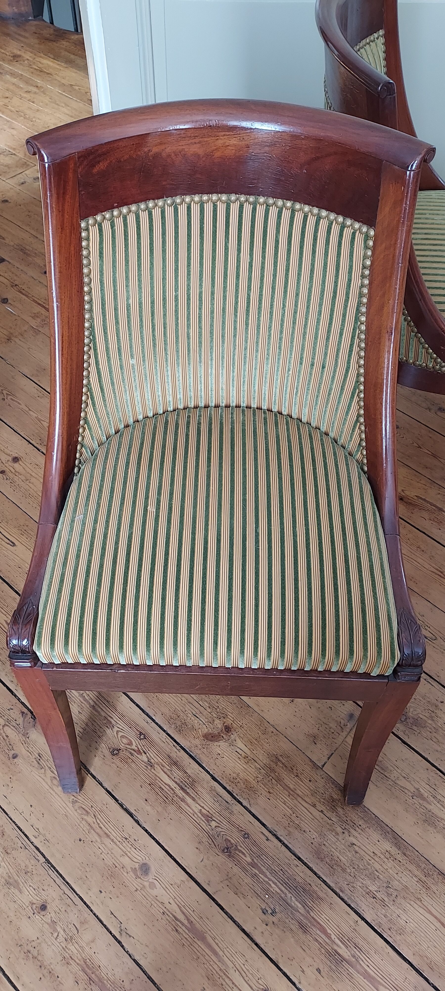 Paire de chaises gondole en acajou