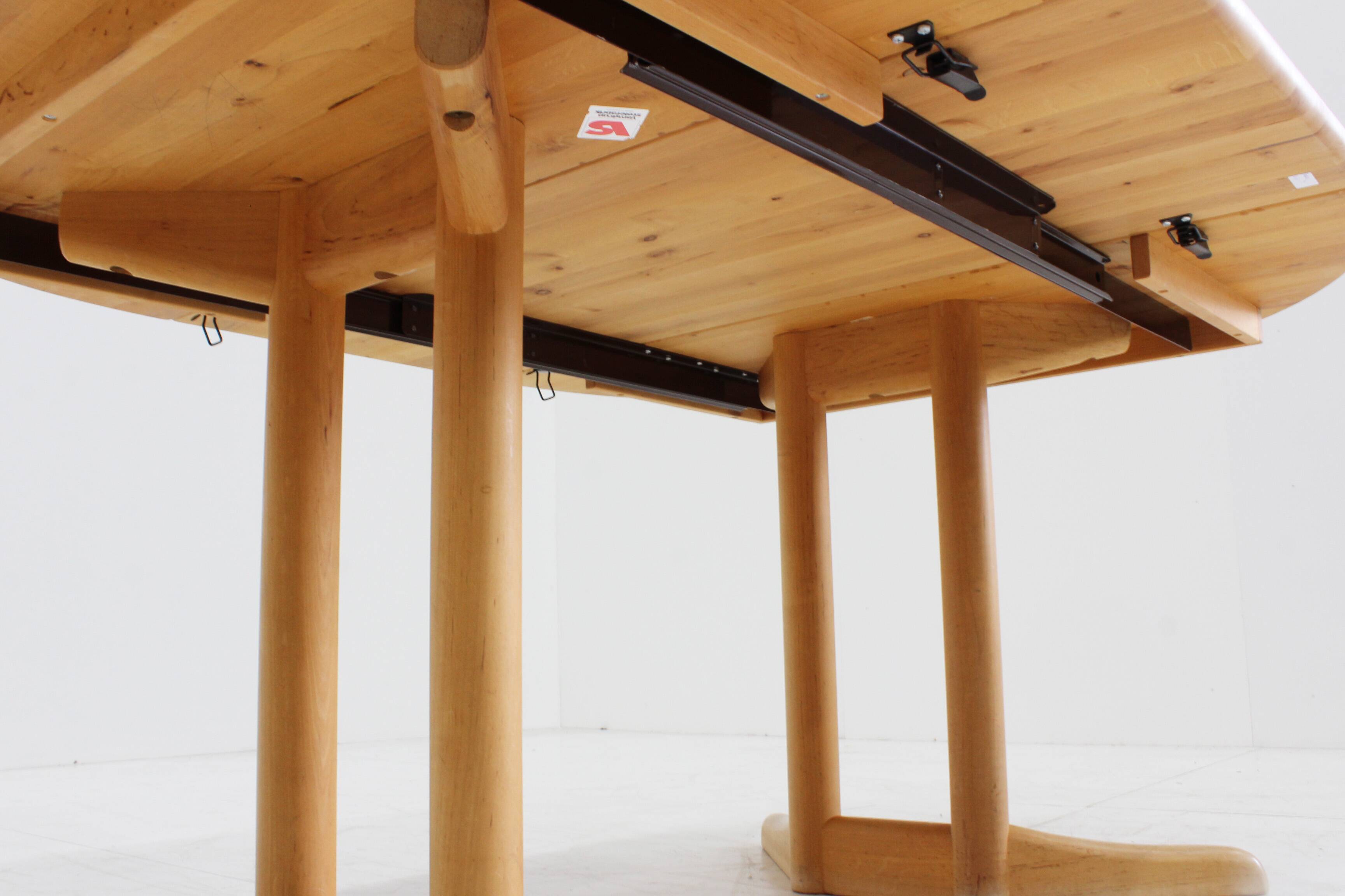 Table à manger vintage ronde extensible danoise Vamdrup Stolefabrik 1960