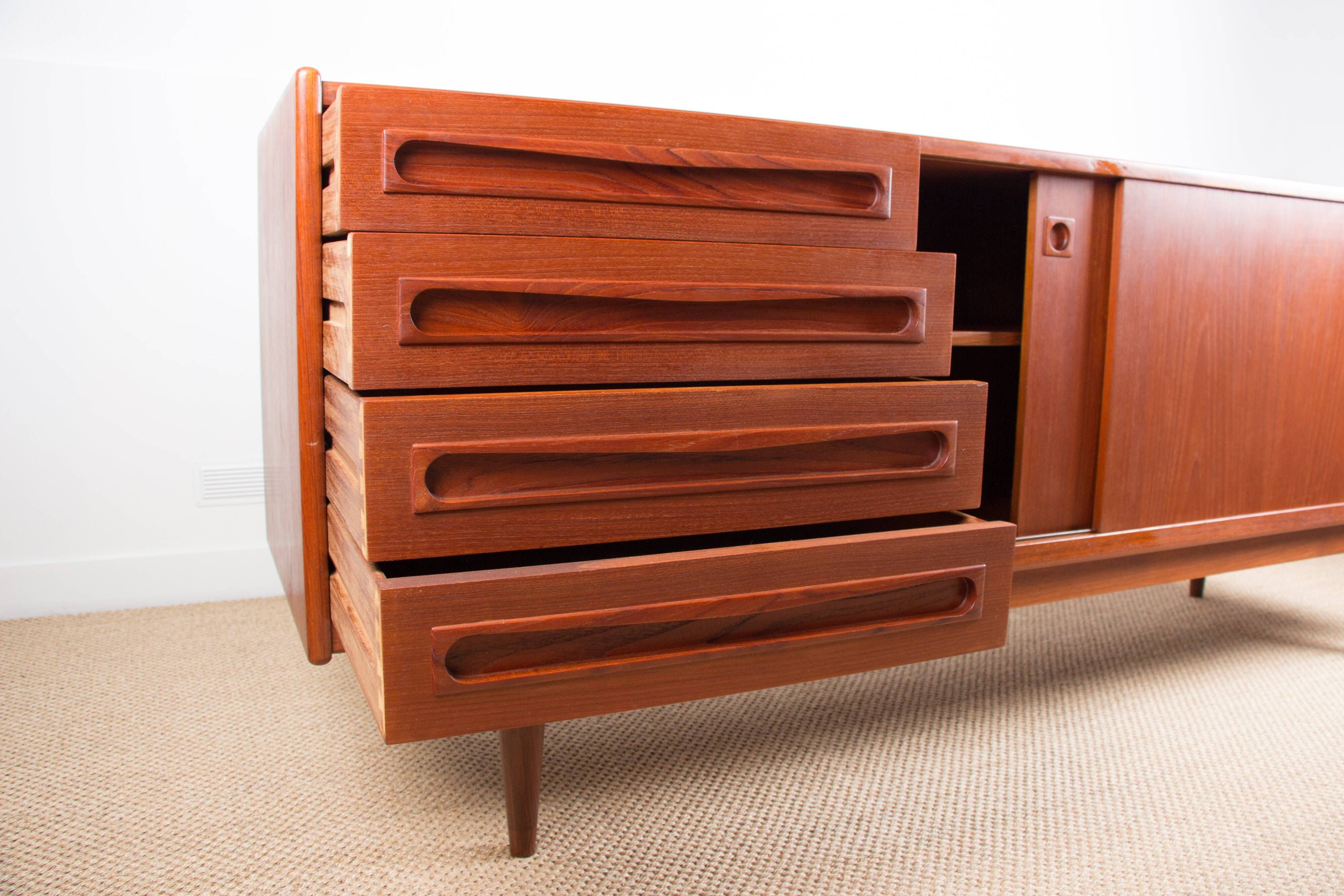Danish teak sideboard 200 cm, model 31b, by Johannes Andersen 1960.
