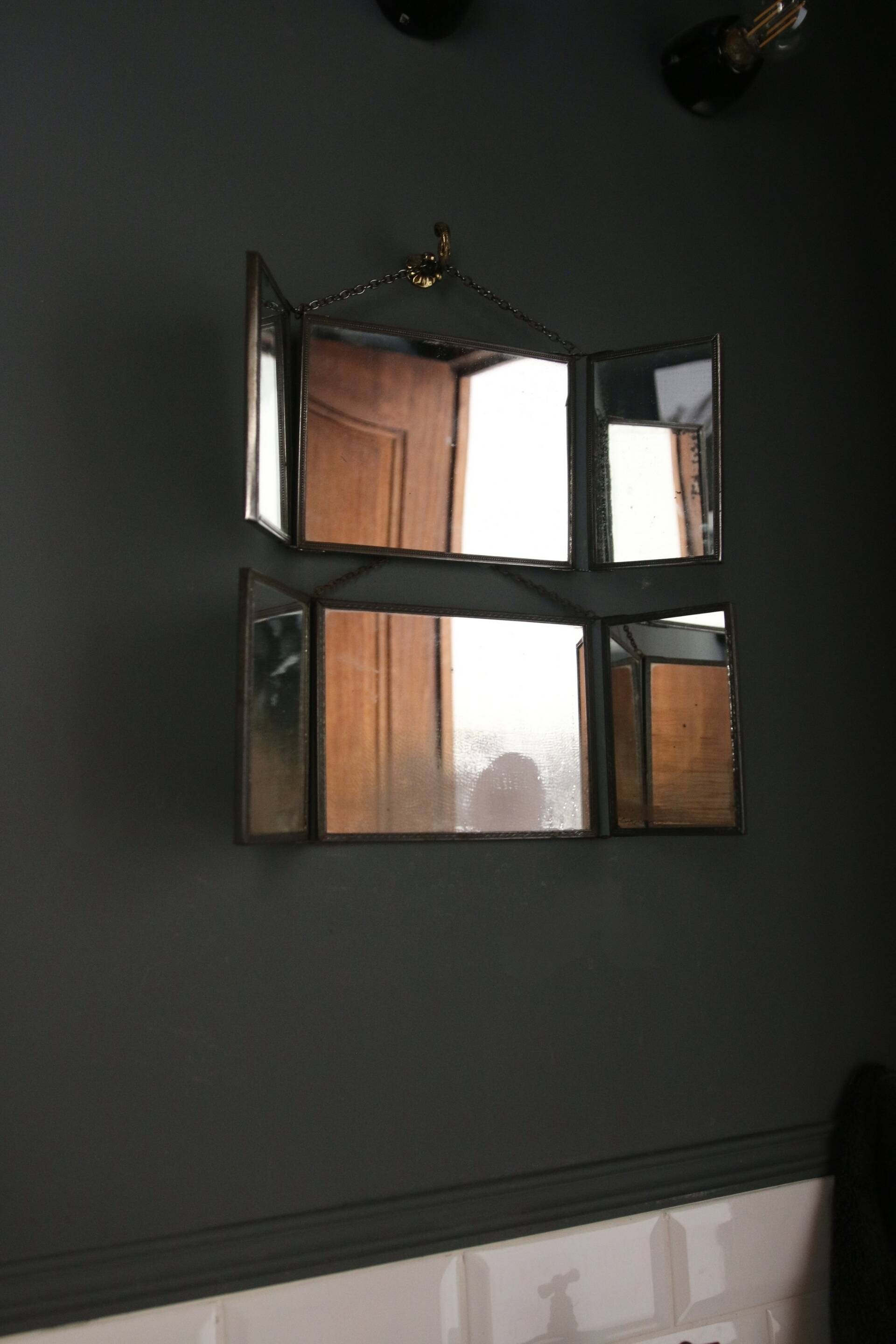 Miroir triptyque de barbier, Art Nouveau, circa 1900