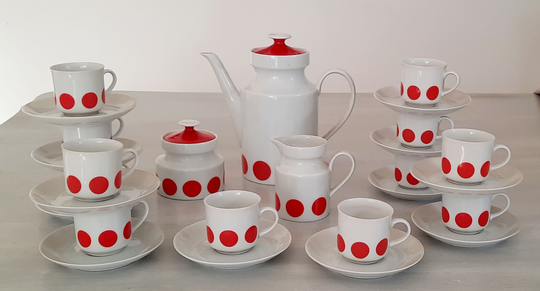 LIMOGES : Service à café en porcelaine et liserais argentés Art Déco