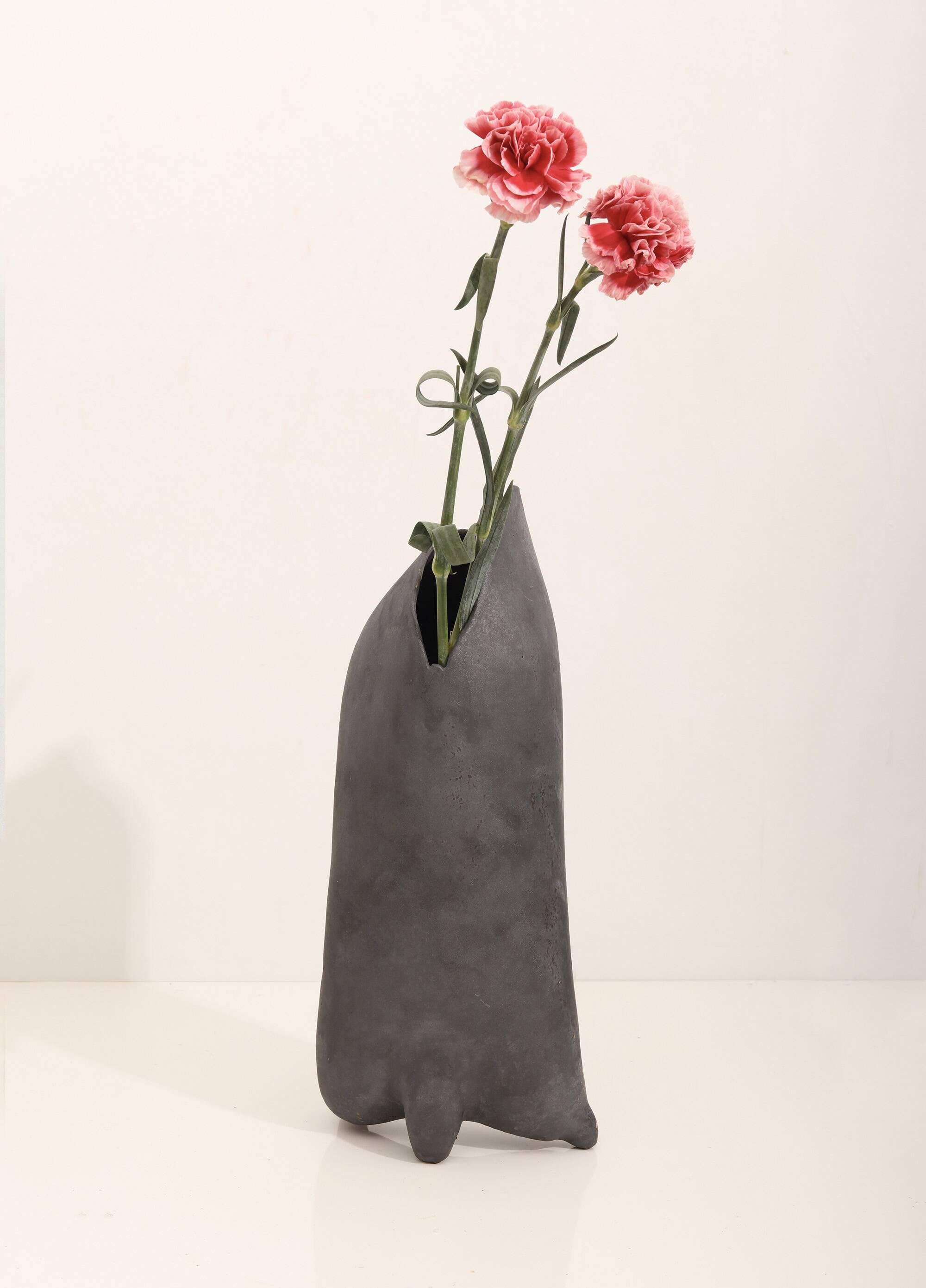 Pottery made by Japanese master potter Kazuo Takiguchi.