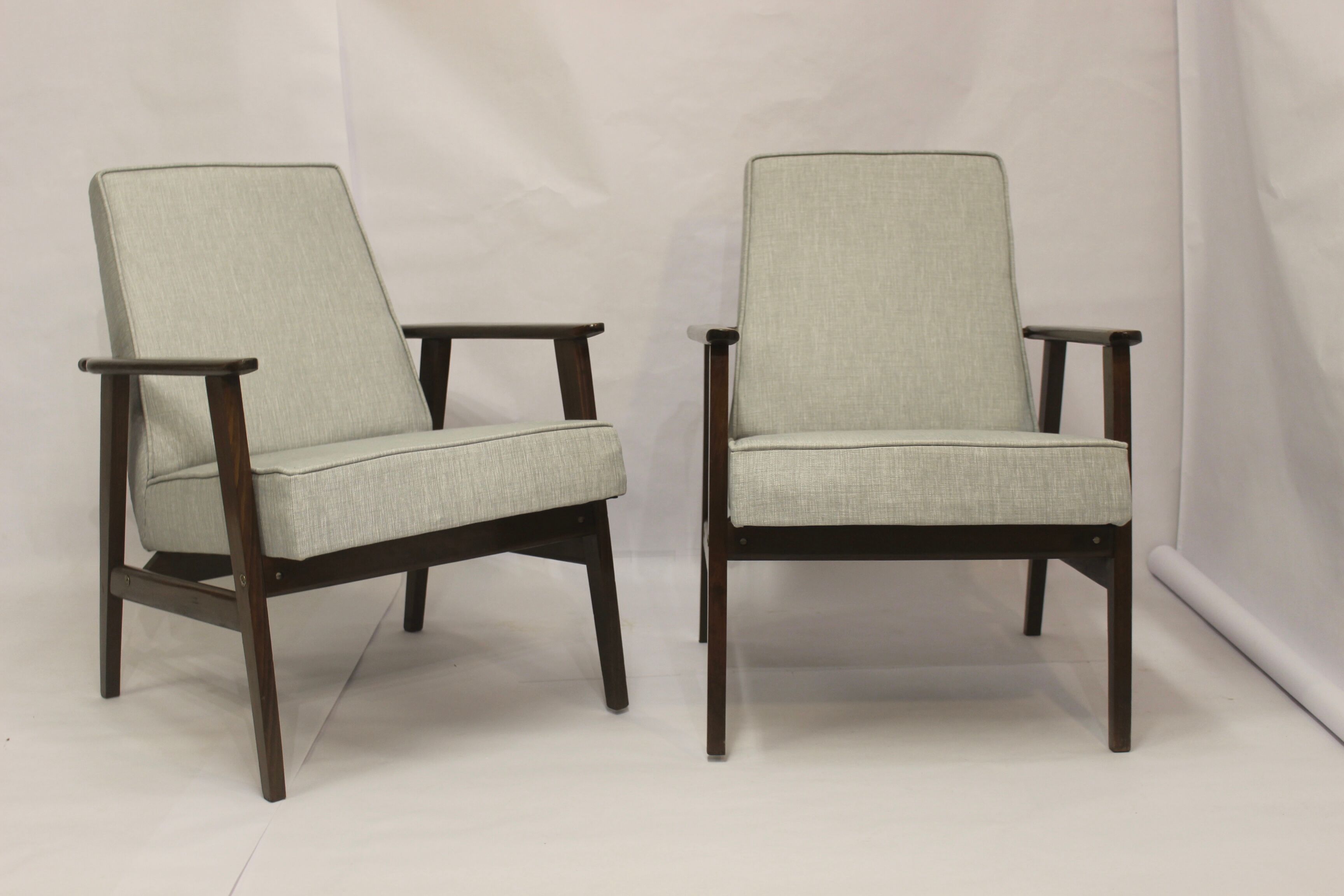 Pair of Henryk Lis armchairs 300-190, 1970
