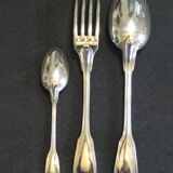 Ménagère 37 pièces modèle aux filets en métal argenté