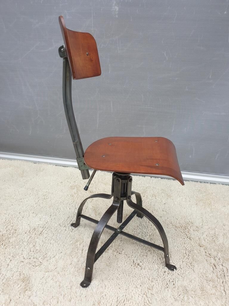 Chaise d'atelier Bienaise