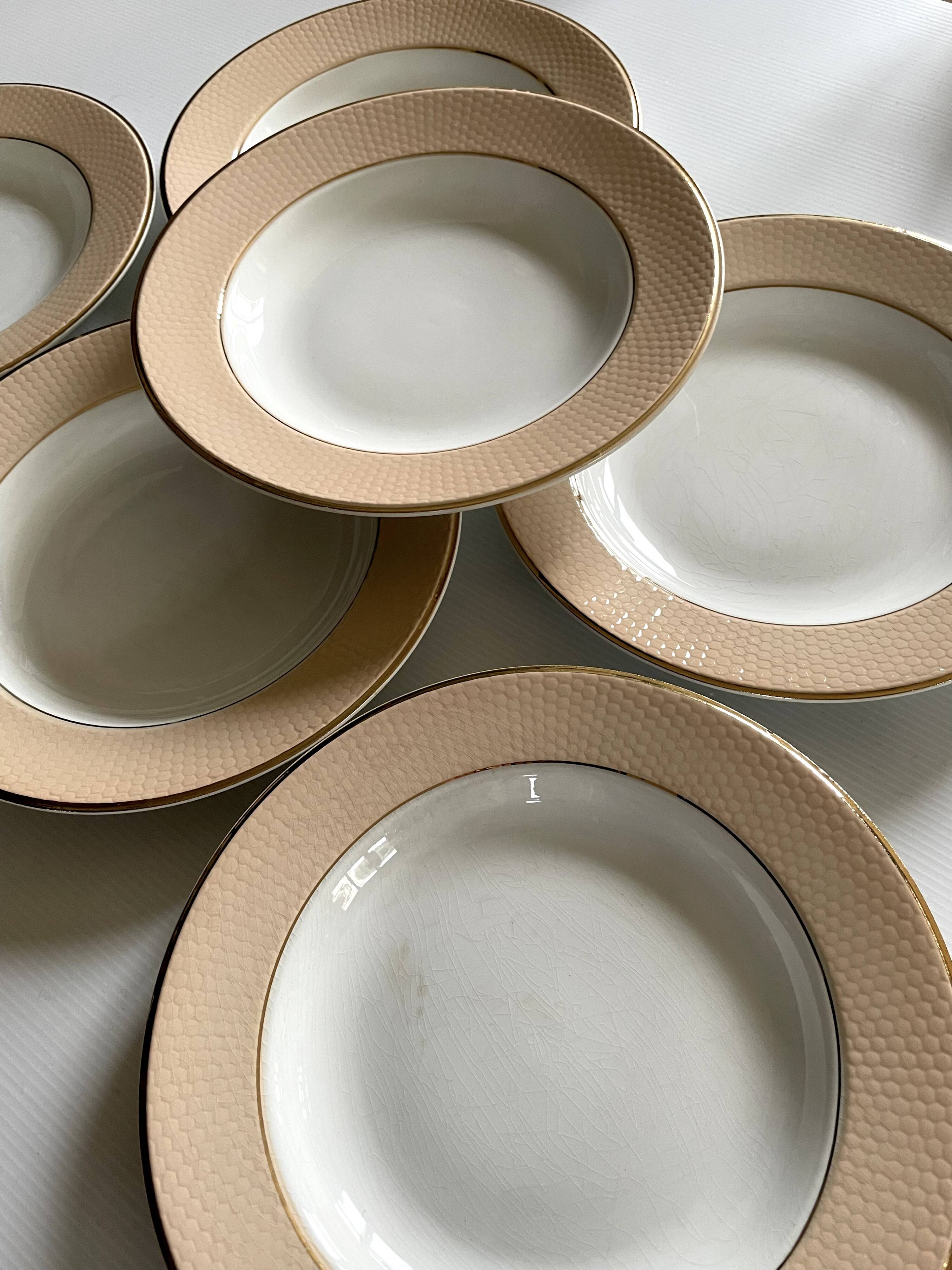 6 deep plates from L'Amandinoise model "Chamois" beige in very good condition.