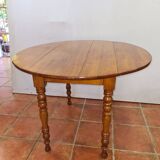 round table 4 feet in cherry wood