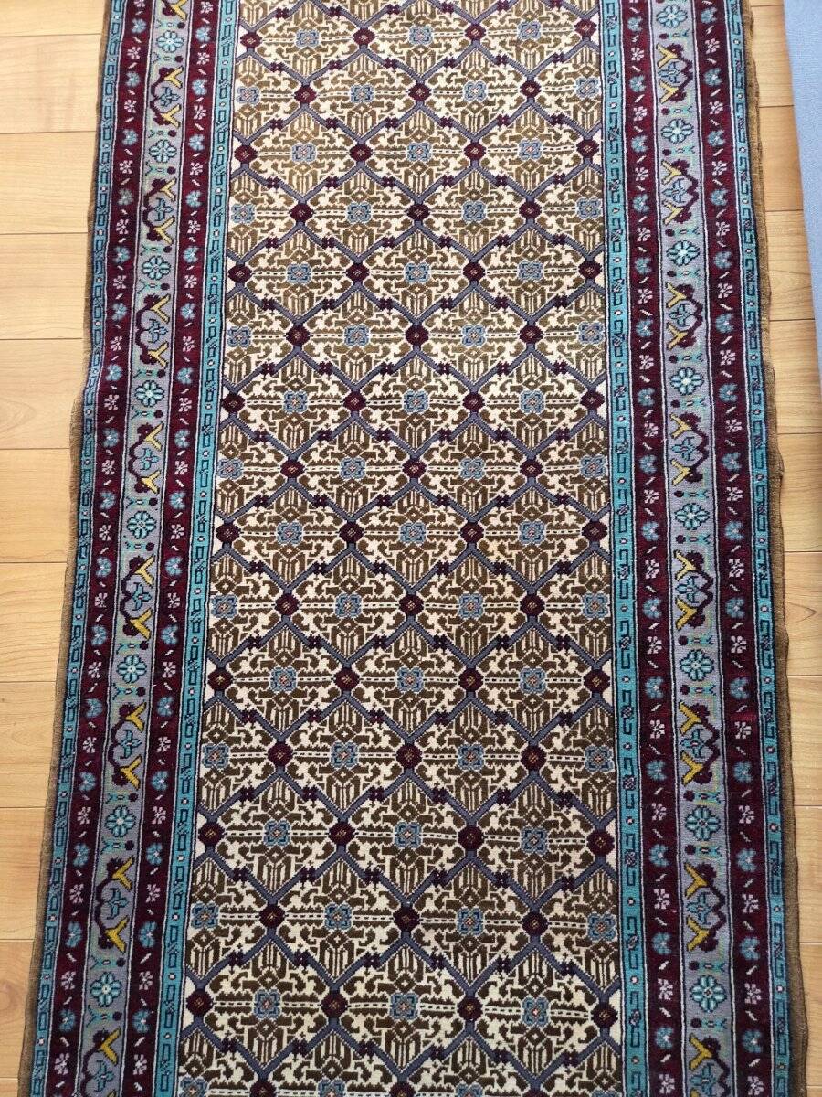 Kolyai Persian Rug - Handmade