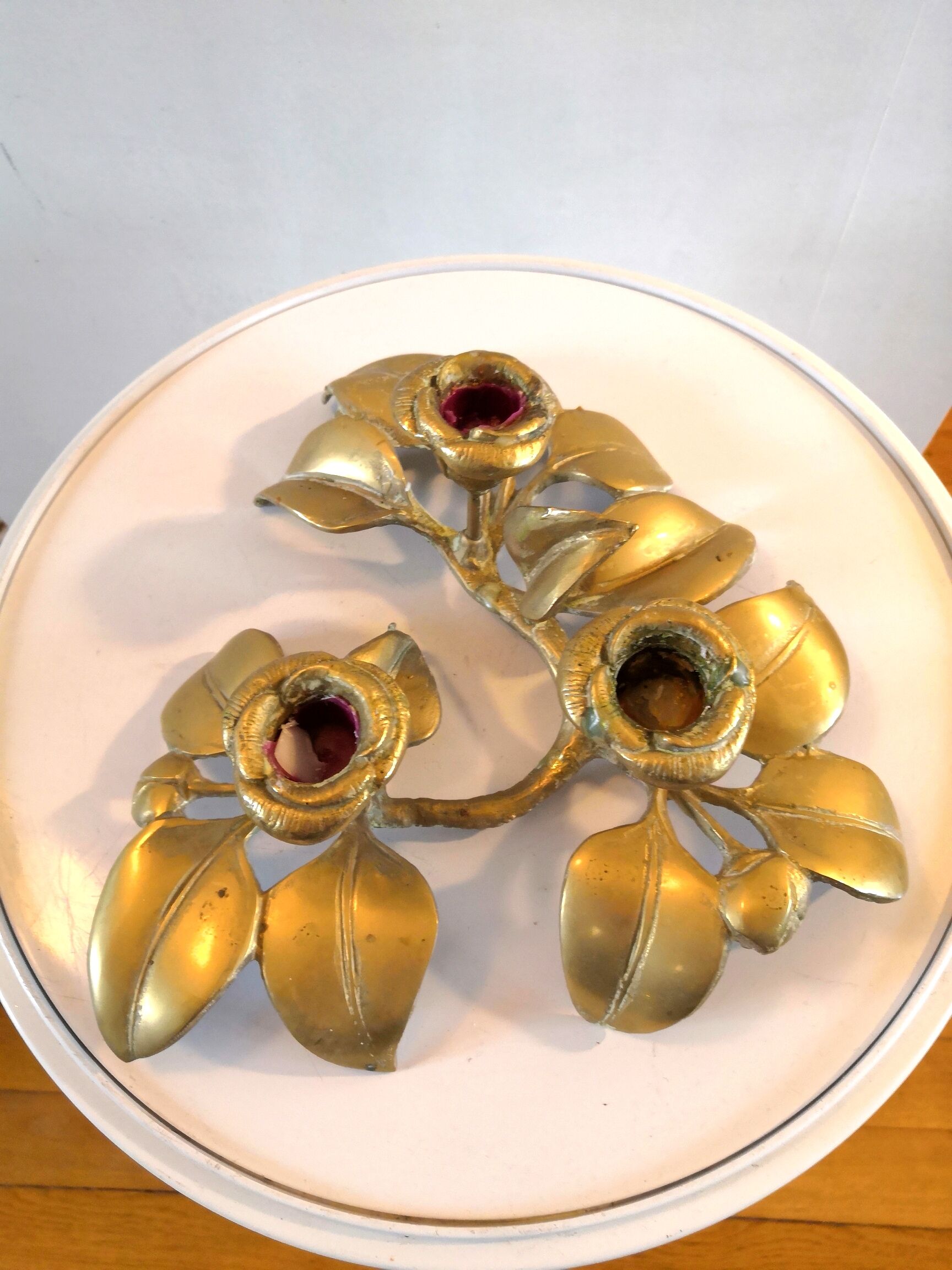 Bronze candle holder with three flowers design 60s - 70s