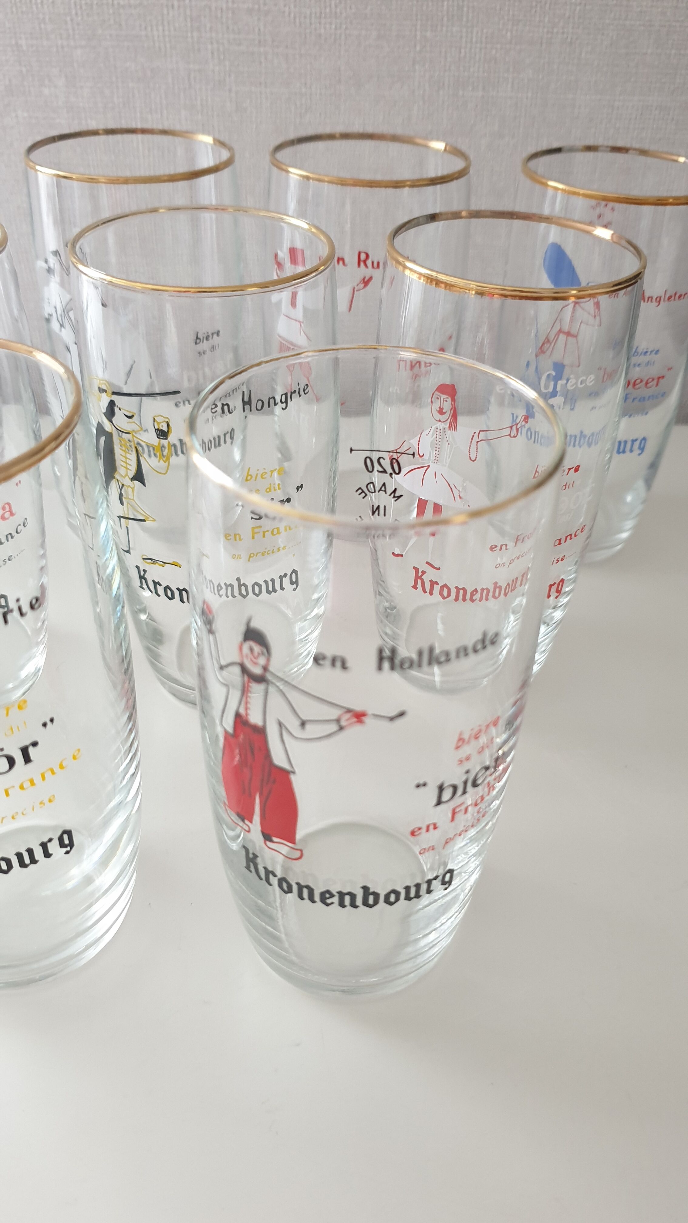 Lot 9 verres à bière vintage
