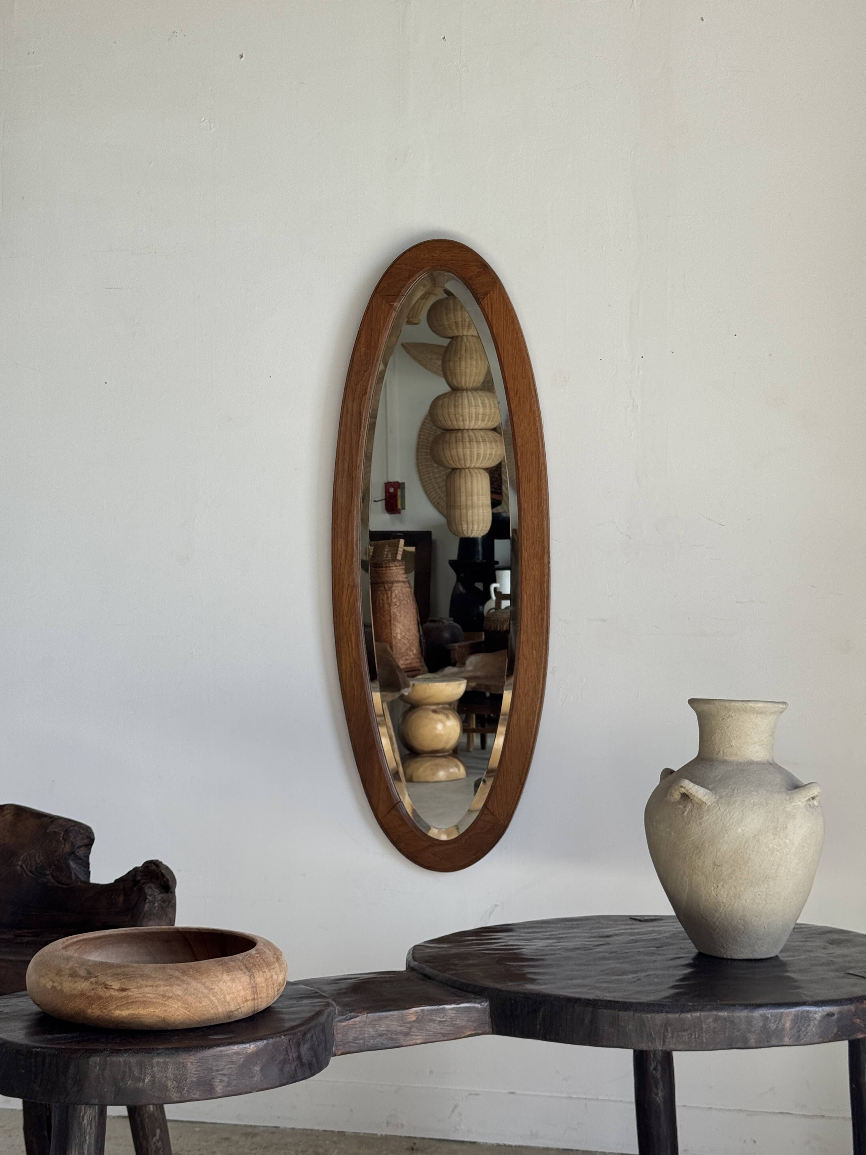 Vintage oval mirror in oak with bevelled glass H120 W43 D2