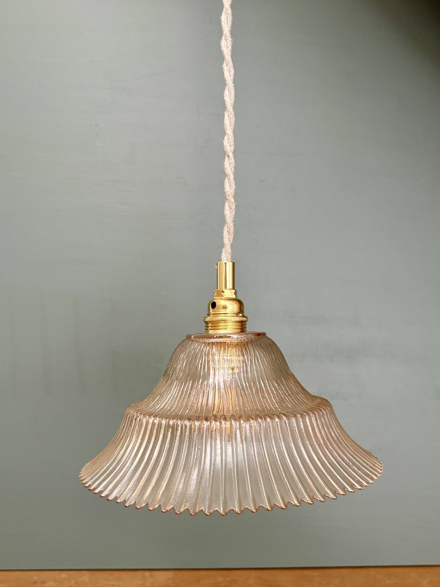 Vintage amber ribbed glass lampshade pendant light
