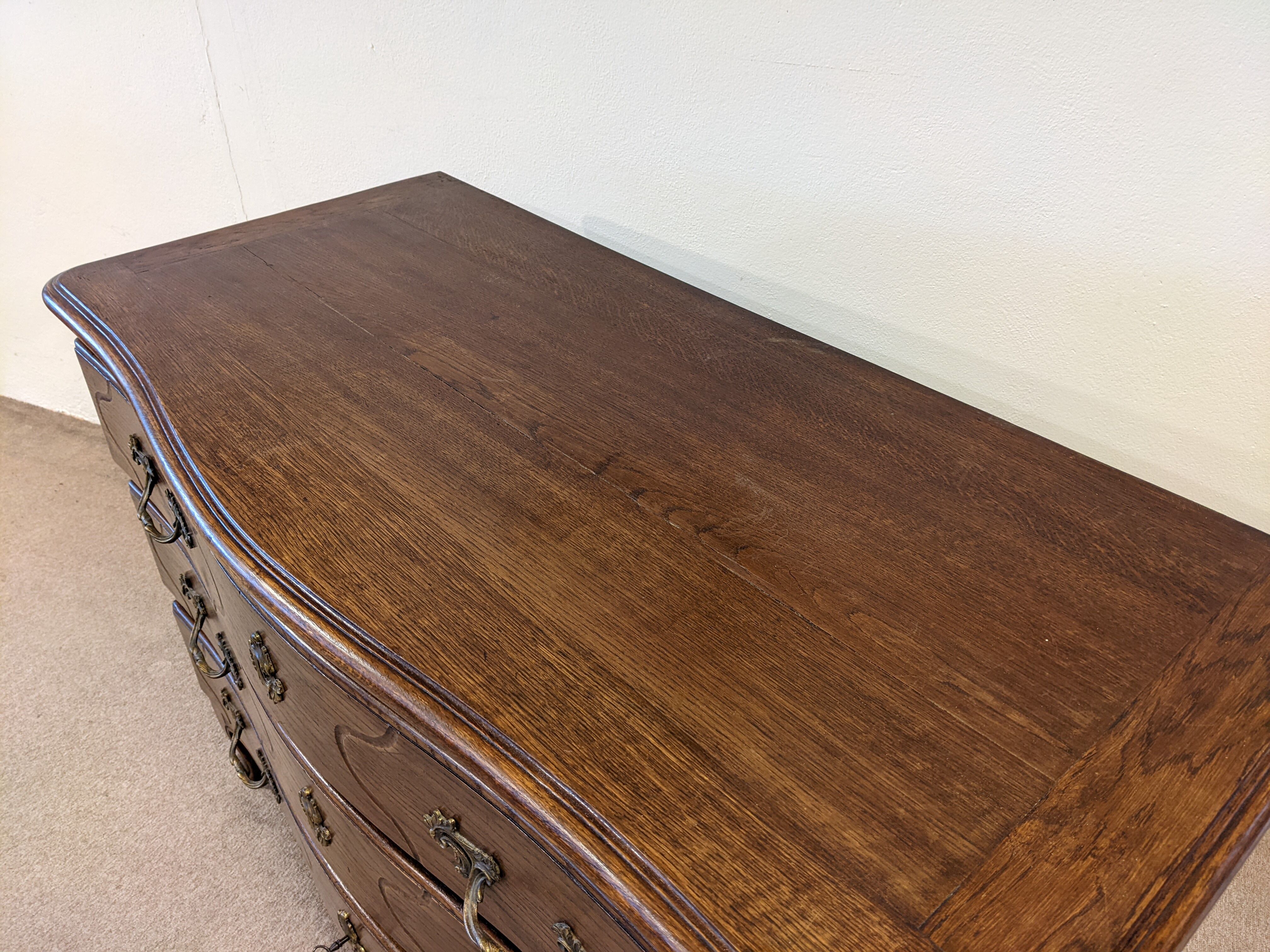 Commode Louis XV en chêne