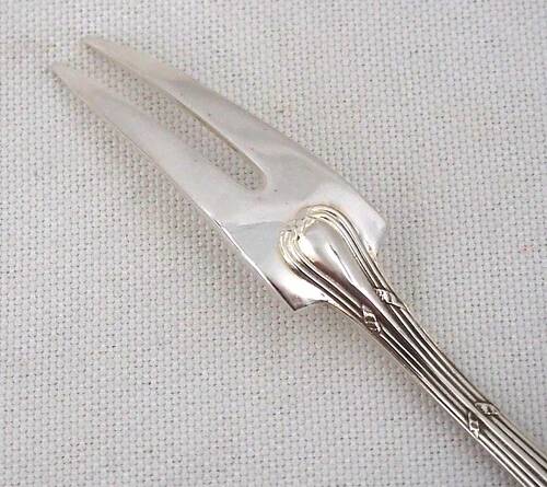 Boulenger Rubans Louis XVI, 10 snail forks, silver-plated crustaceans.