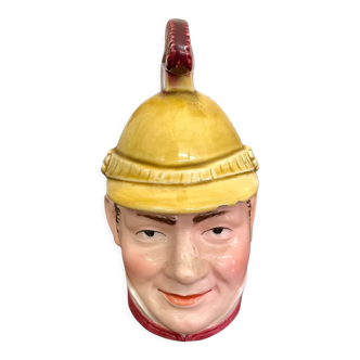 Tobacco pot helmeted character