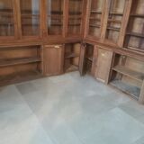 Ancien meuble de pharmacie en angle