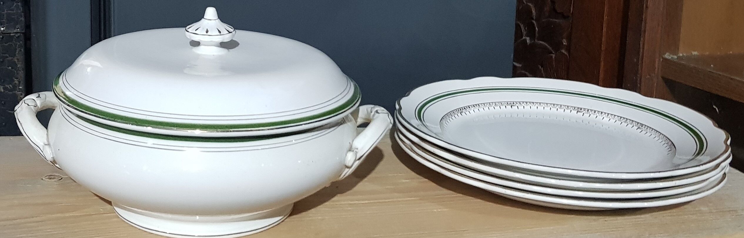Vegetable lot & 4 matching flat plates Digoin Sarreguemines