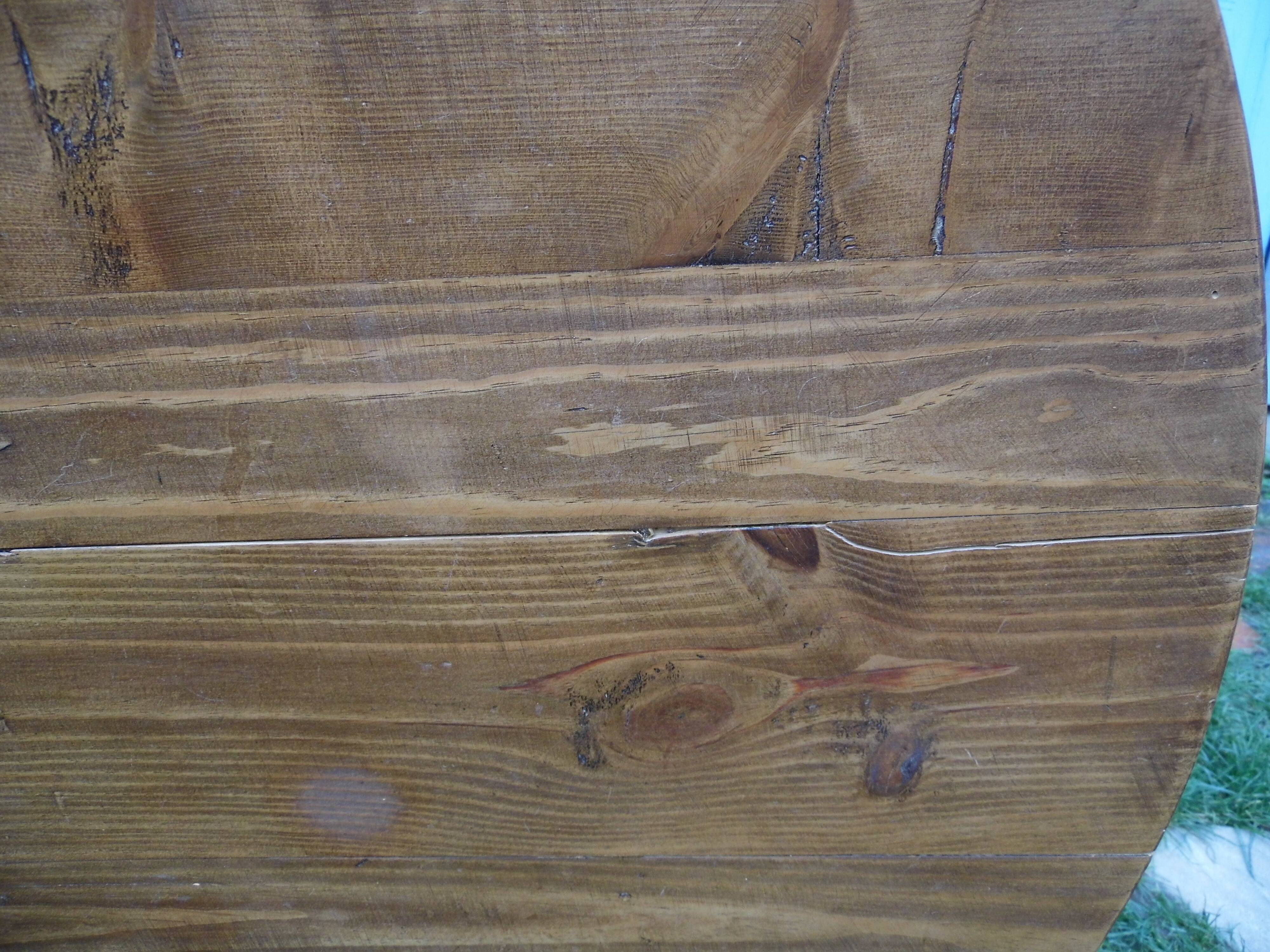 Vigneron table oval table swivel tray