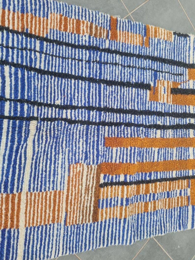 Moroccan Berber rug 250cm x 150cm