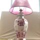 Lampe potiche porcelaine dessin fleurs avec abat-jour violet vintage