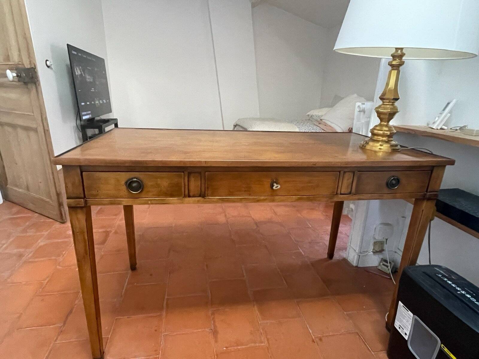 English style desk Roche Bobois