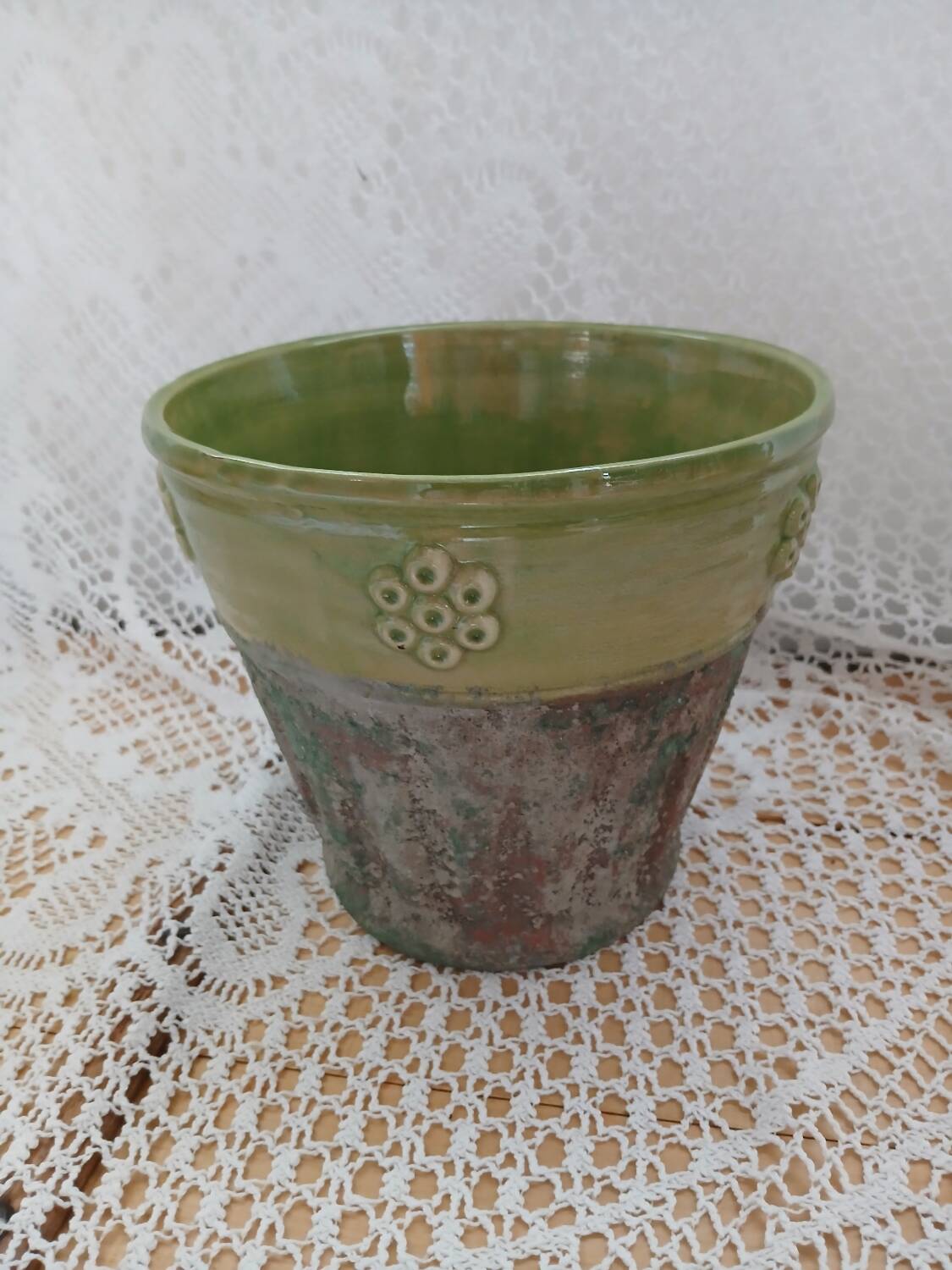 Pot / plant or flower in terracotta