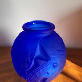 Vase art déco en persglas bleu givré, « Les nénuphars » Pierre D'Avesn