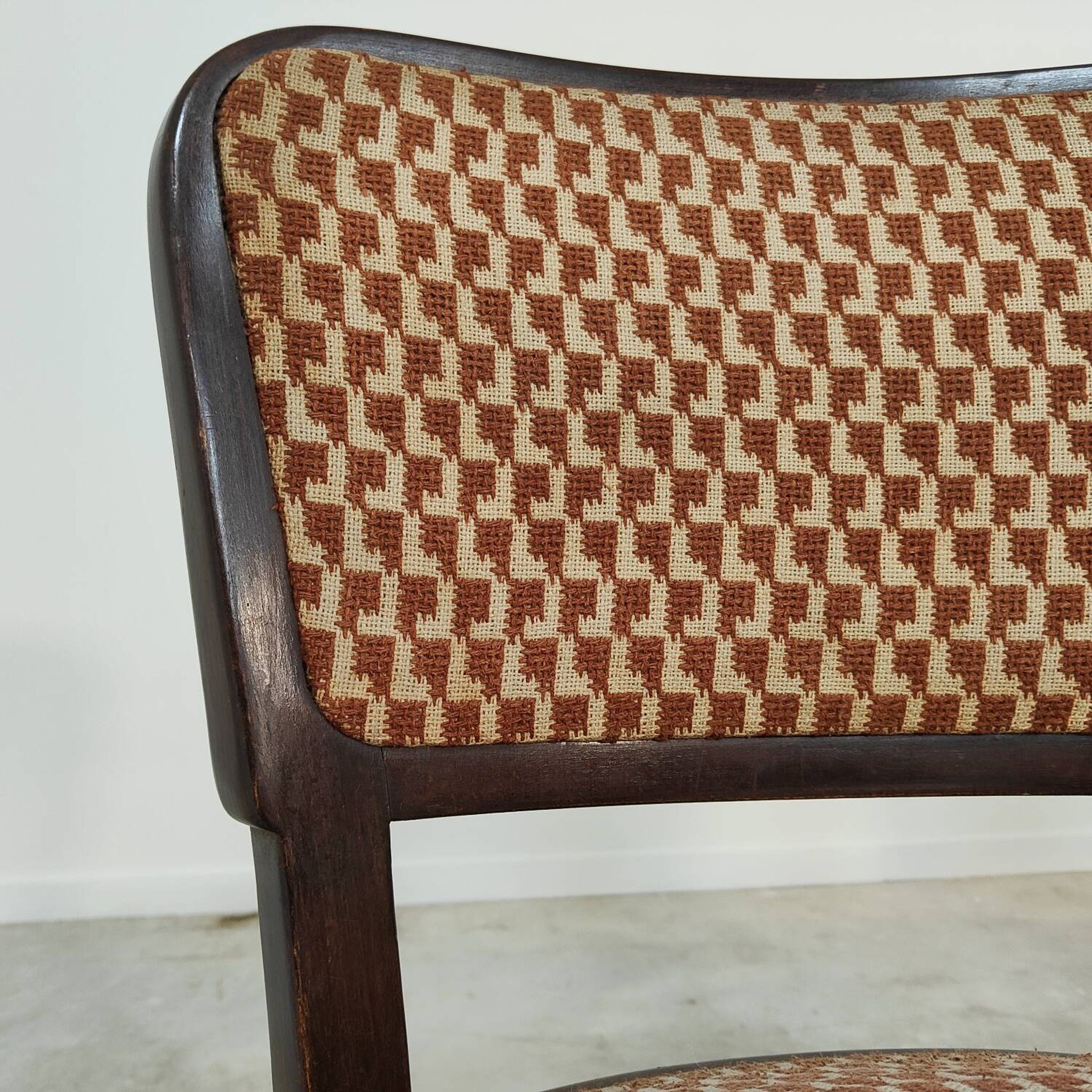 Lot de 4 chaises Thonet art déco 1930, tissu et noyer