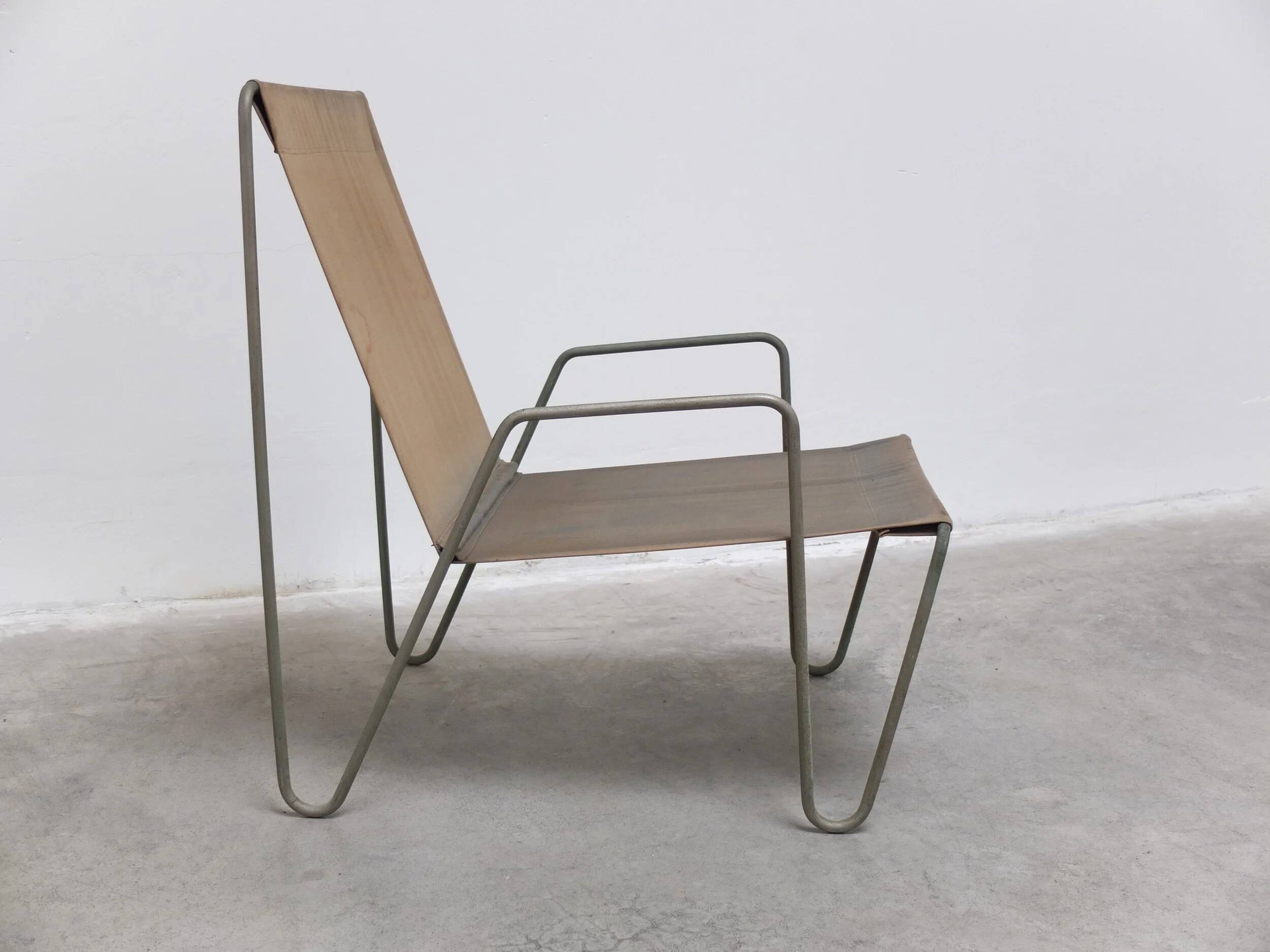 Early 'Bachelor' chair with ottoman by Verner Panton for Fritz Hansen, 1950s