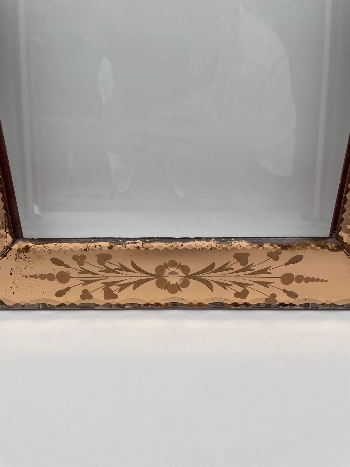 Venetian frame in engraved and bevelled pink glass, flowers, floral, 1950