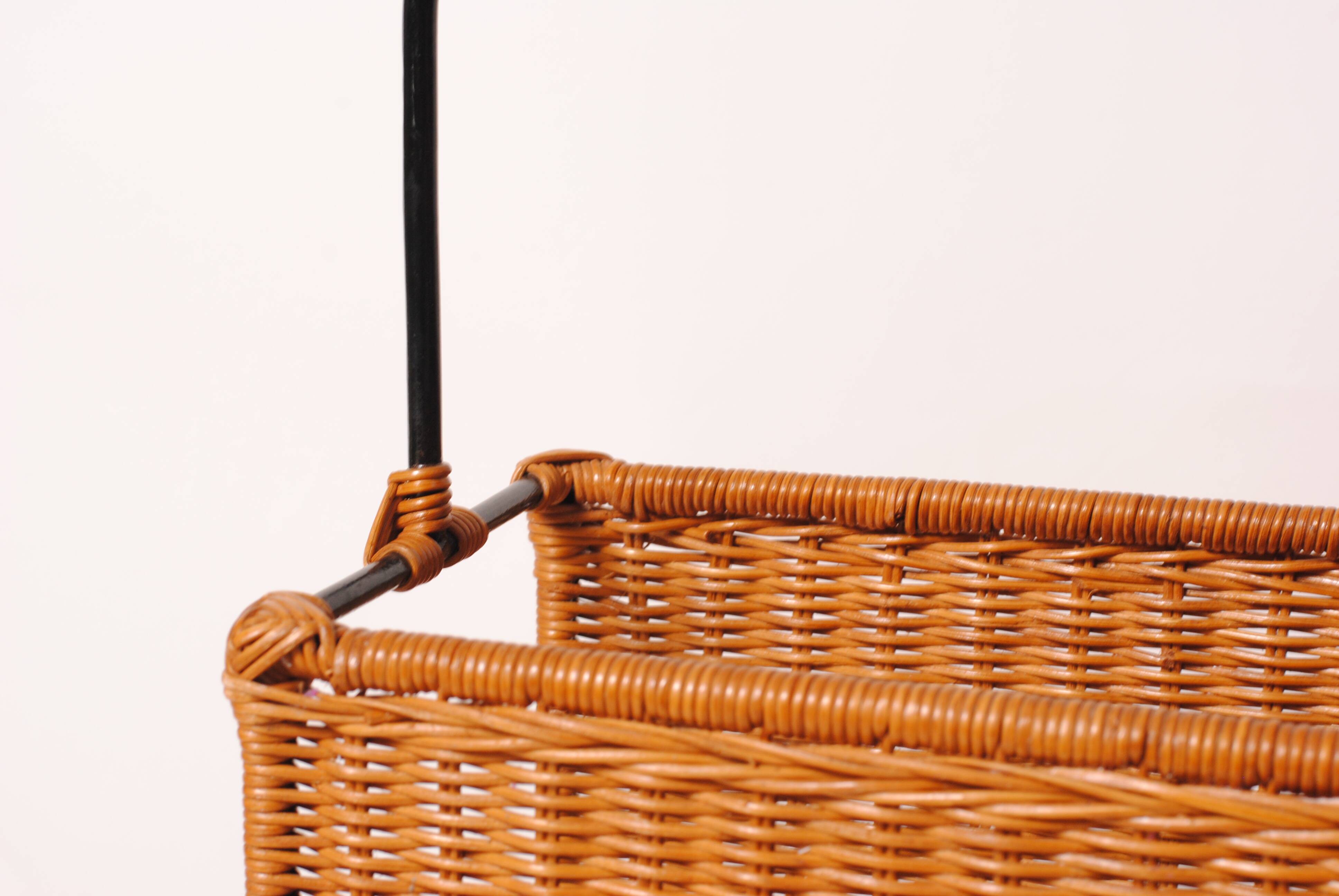 Magazine holder